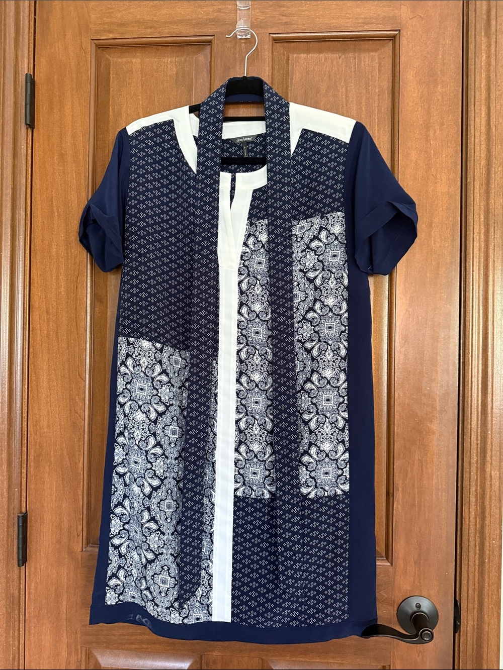Daisy Fuentes Navy & White Paisley dress